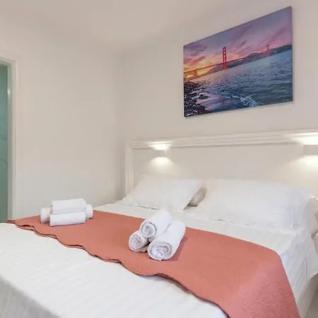 Star Hill - By Guide * Makarska