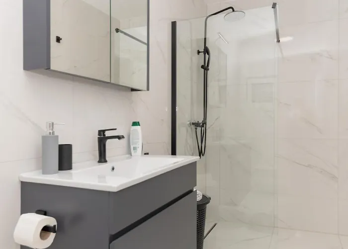 Star Hill - By Guide * Makarska