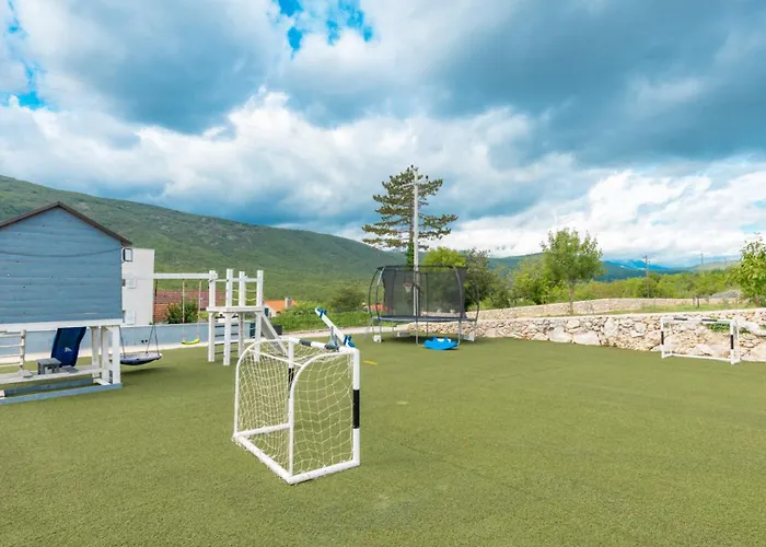 Star Hill - By Guide Villa Makarska