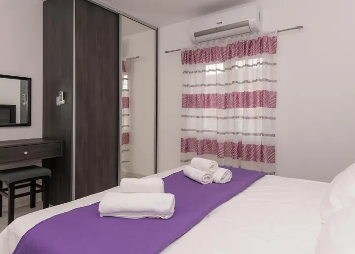 Star Hill - By Guide Villa Makarska