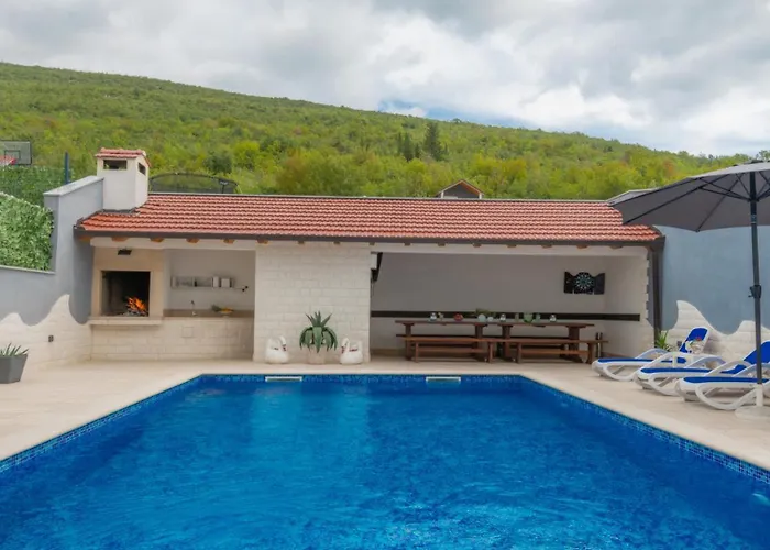 Star Hill - By Guide Villa *